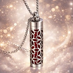 Chaîne avec son pendentif parfume et  6 sticks de change 15 euro